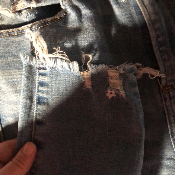 Abercrombie flower detail skinny jeans - Picture 3 of 4